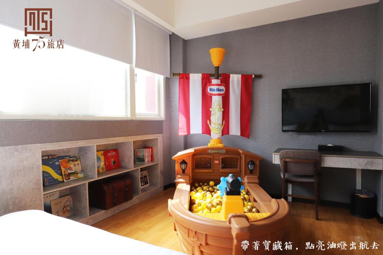 Military 75 Hotel Taichung Exterior foto